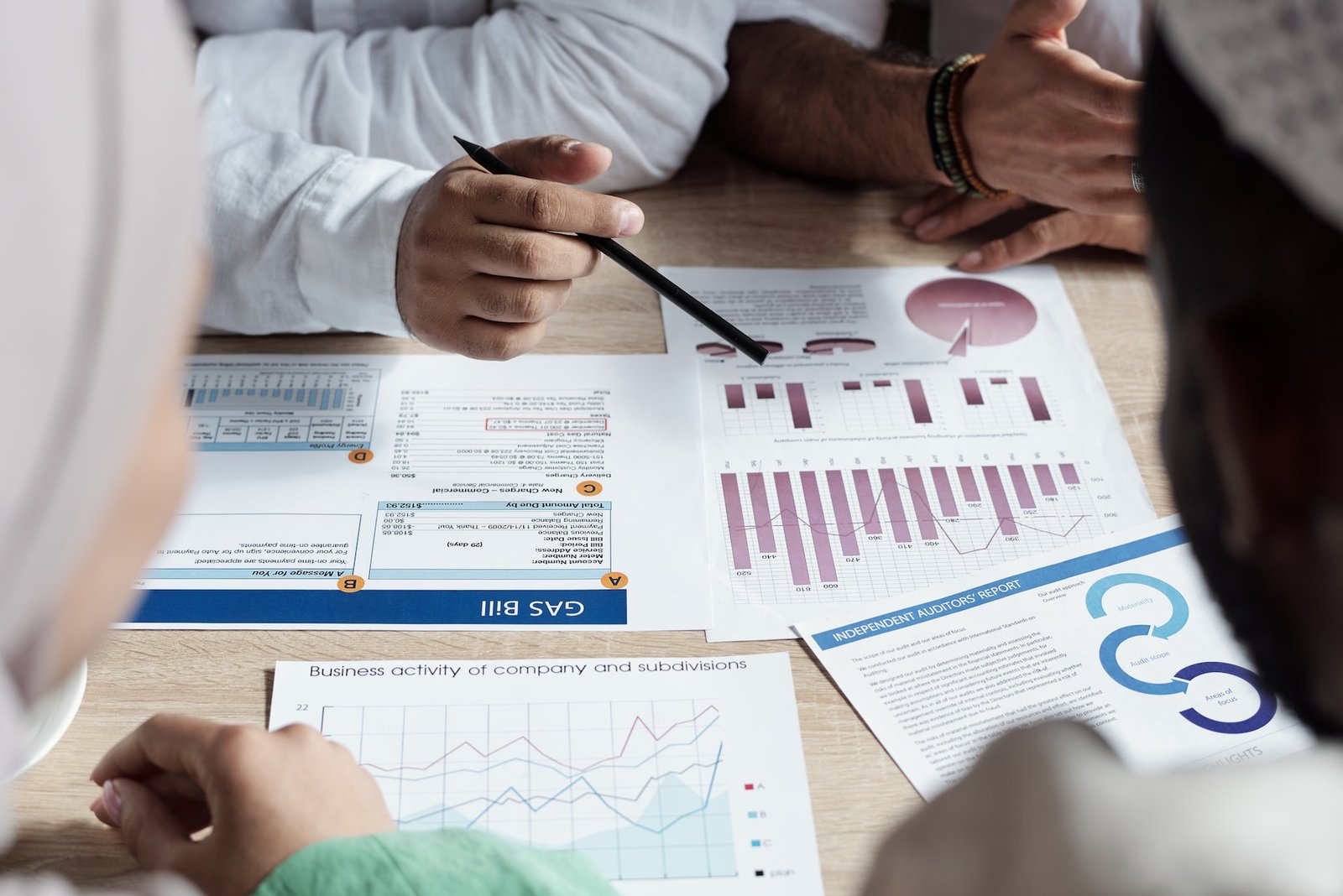 What You Need to Know About Logistics and Trucking Accounting